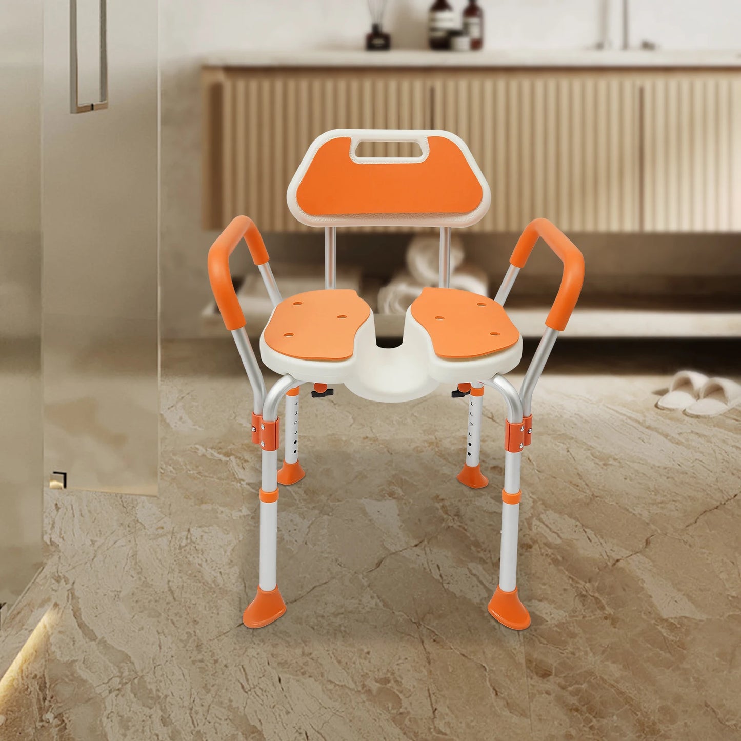 Douchestoel op marmeren grond